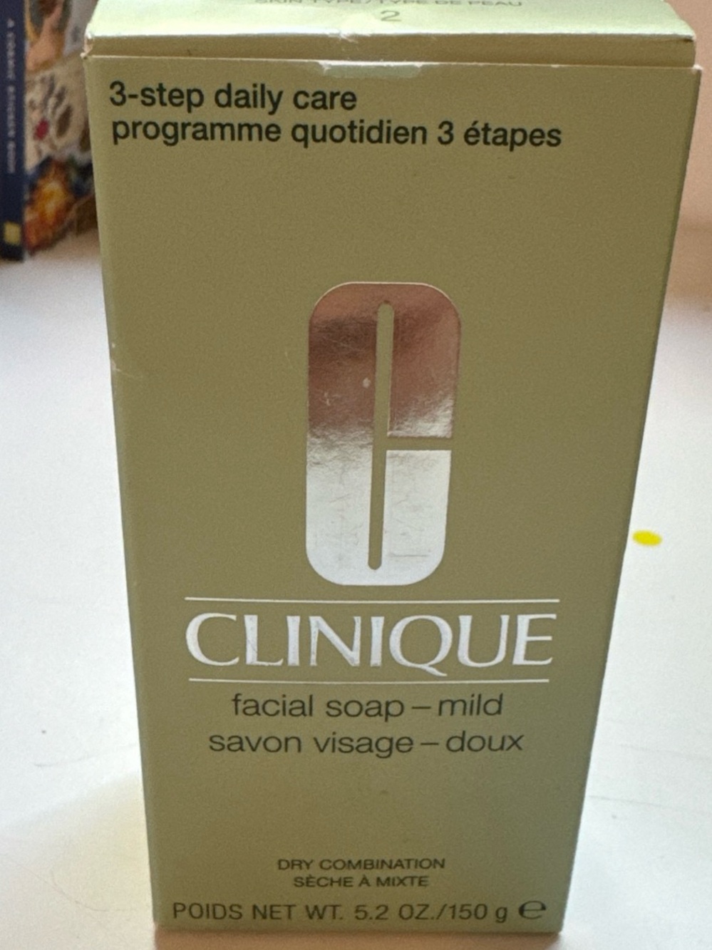 Clinique Mild Facial Soap in Pale Green Box with Silver Logo
